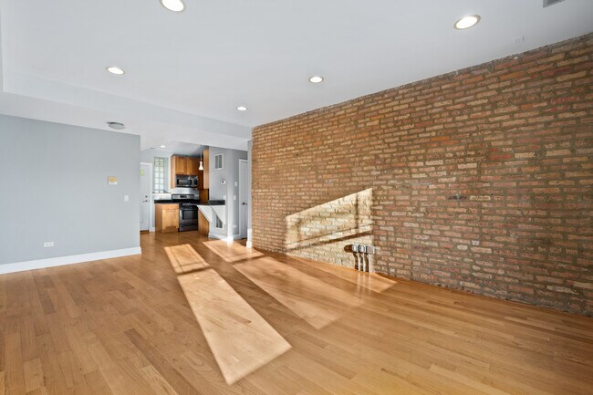 Building Photo - 7461 N Seeley Ave