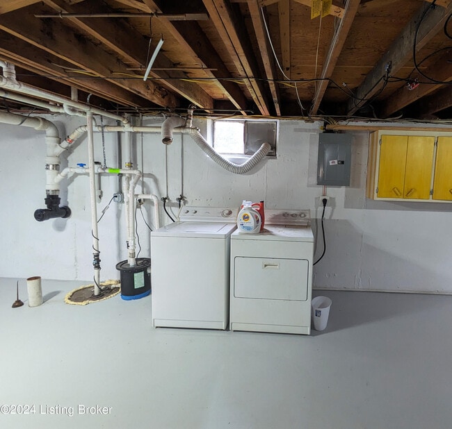 Building Photo - 4311 Kinloch Rd