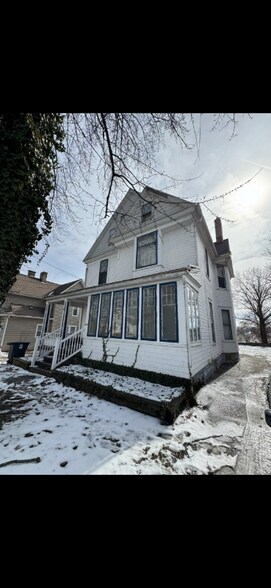 Primary Photo - 604 E Buchtel Ave