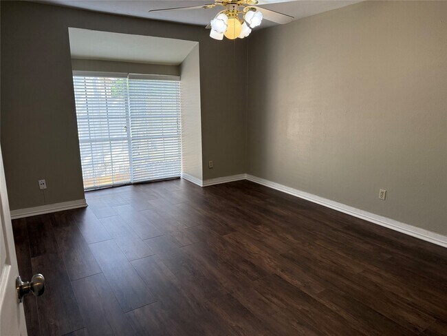 Building Photo - 12633 Memorial Dr