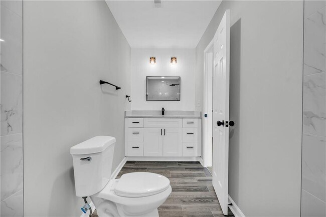 Building Photo - 5303 Kemper Pl