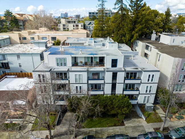 Building Photo - 375 Jayne Ave