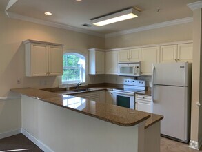 Building Photo - $1,395 Mo. - 3 Bedroom, 2 Bath, Condo at T...