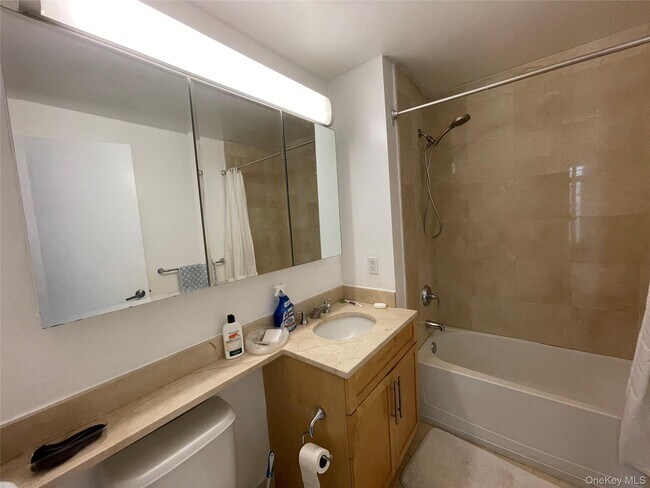 Building Photo - 40-22 College Point Blvd