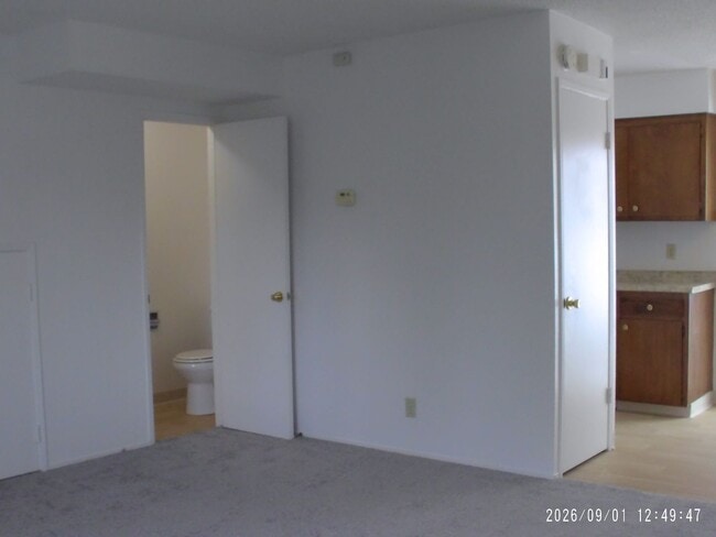 Building Photo - 970 Linda Ln