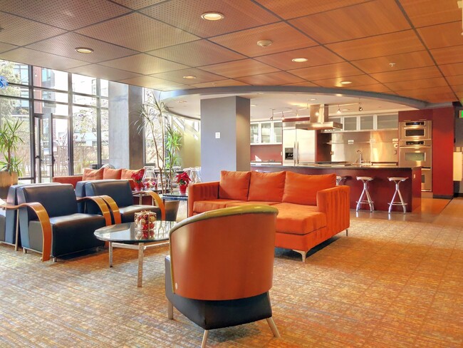 Building Photo - 1 Bed, 1 Bath + Storage - South Beach/SOMA...