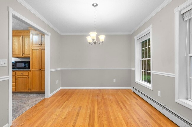 Building Photo - 232 Woodmont Dr