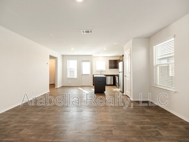 Building Photo - 6510 Vivaldi Isle