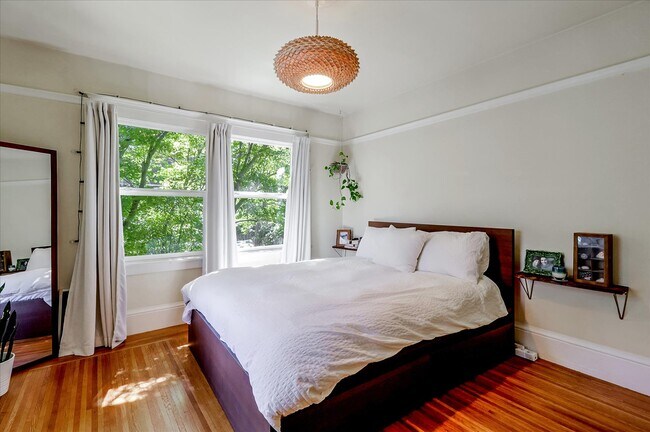 Building Photo - 21 Westall Ave