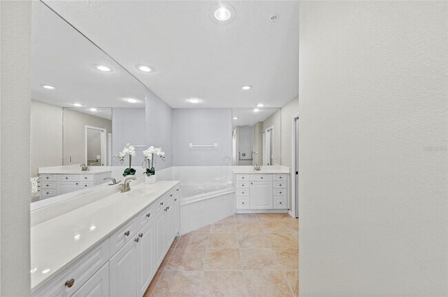 Building Photo - 232 Hidden Bay Dr