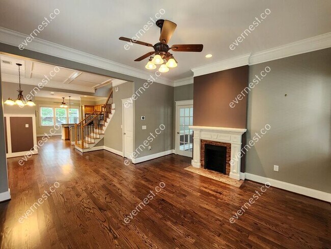 Building Photo - 219 Randolph St NE