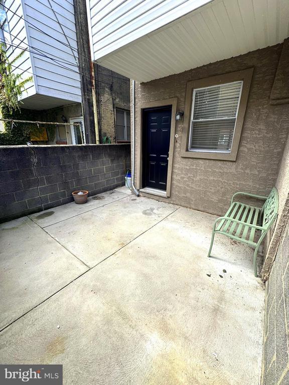 Building Photo - 2531 S Warnock St