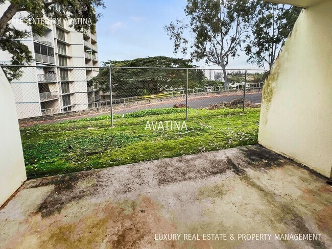 Building Photo - 95-2043 Waikalani Pl A101-