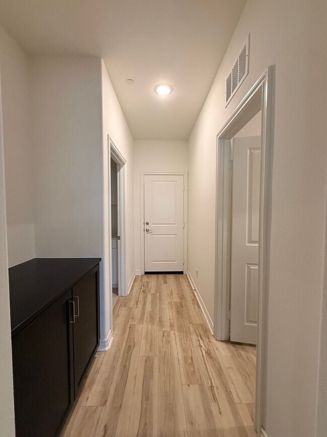 Building Photo - 84935 Corso Ct