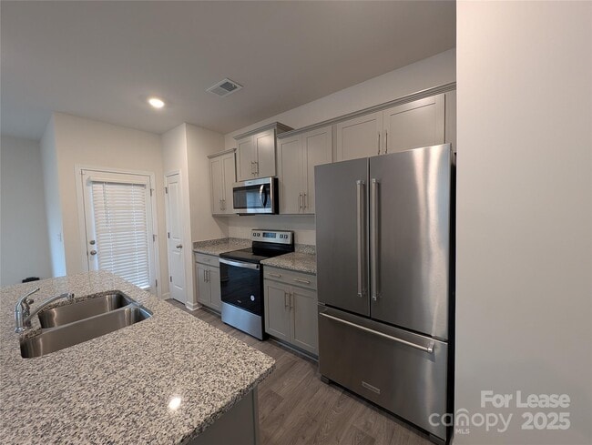 Building Photo - 9043 Lowfalls Ln