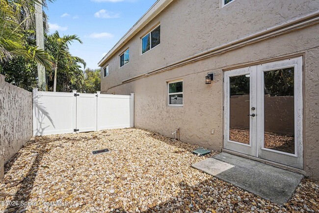 Building Photo - 1280 N Hwy A1A