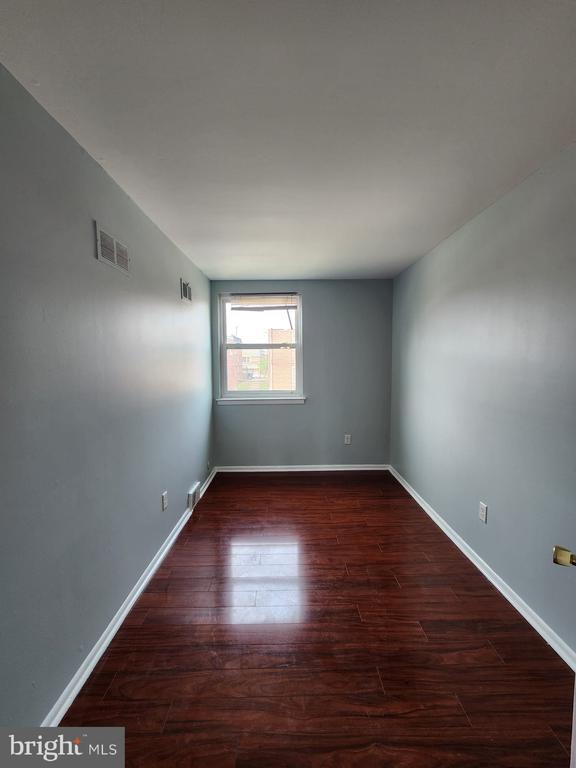 Building Photo - 1713 Borbeck Ave