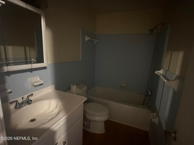 Building Photo - 1530 El Prado Rd