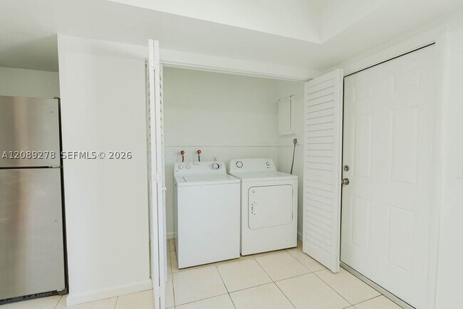 Building Photo - 25513 SW 107th Ave