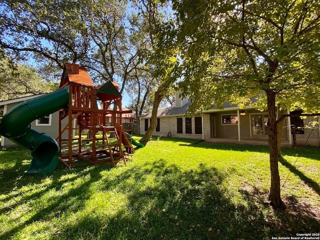 Building Photo - 8911 Shady Leaf