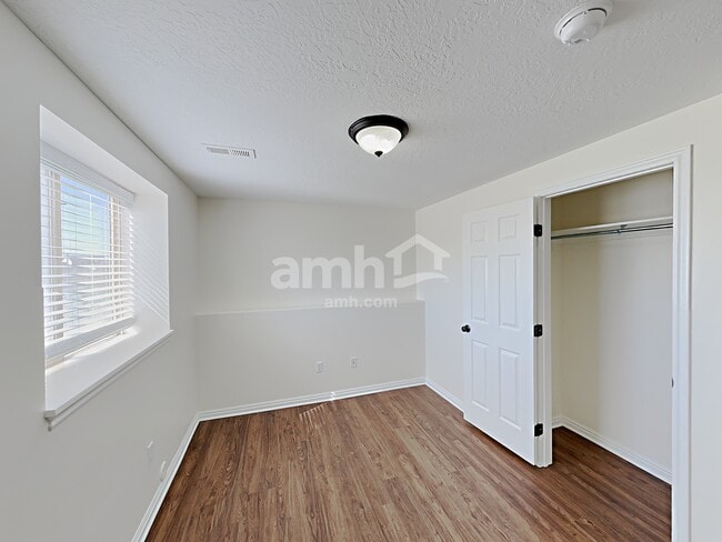 Building Photo - 3946 W 1450 N