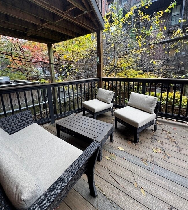 Building Photo - 46 Dwight St