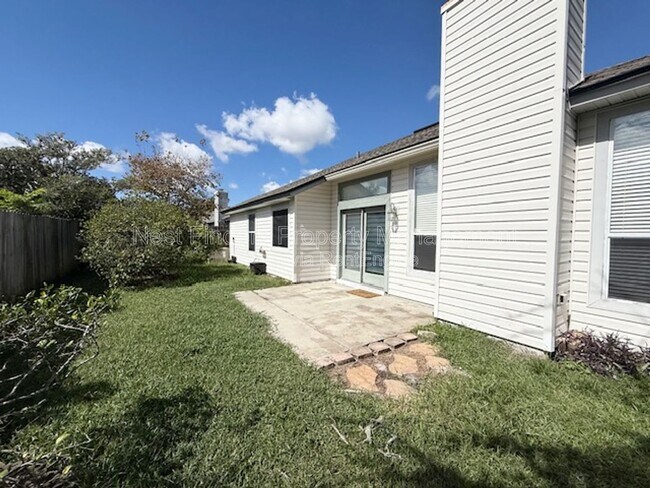 Building Photo - 12348 Casheros Cove Dr S