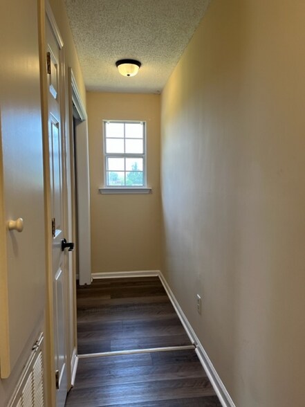 Building Photo - 1505 Richmond Rd