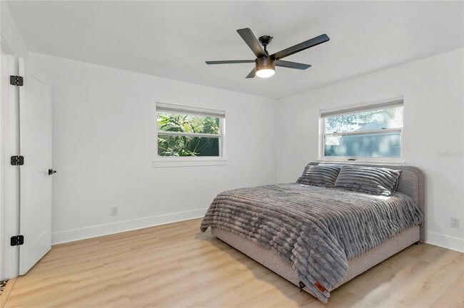 Building Photo - 2350 Sherbrooke Rd