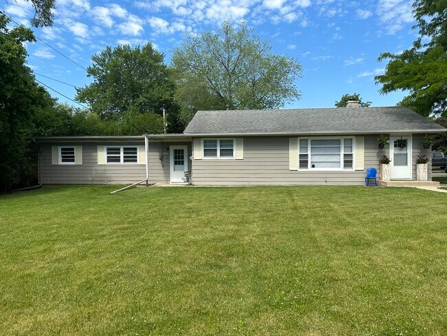 Primary Photo - 1837 S 7th Ave