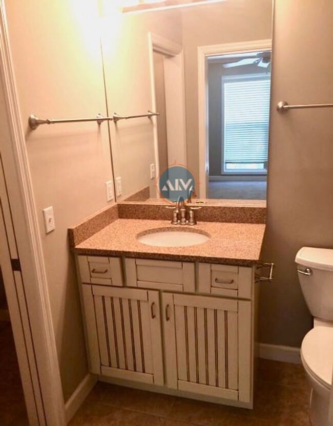 Building Photo - Top-Floor South End Villa Near Coligny Beach- Available Now!