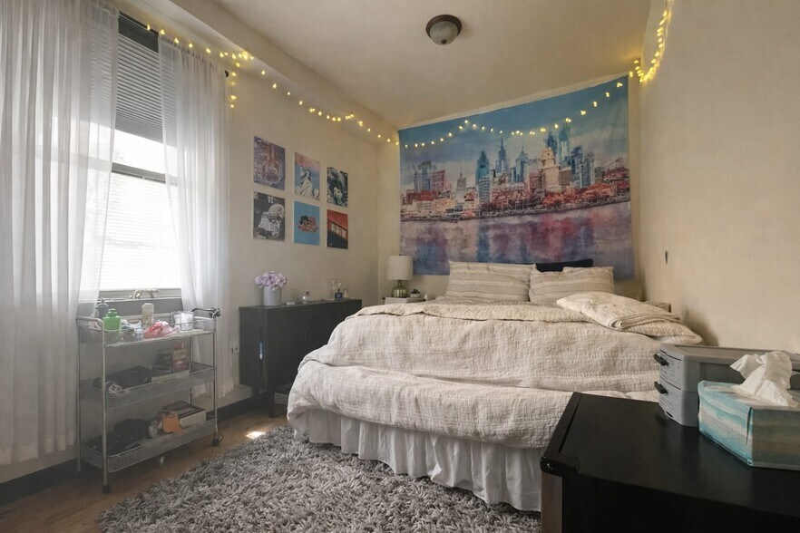 Building Photo - 1829 N Bouvier St