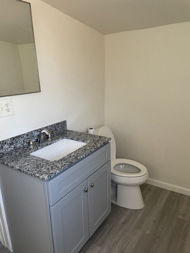 Building Photo - 4032 Cudahy St