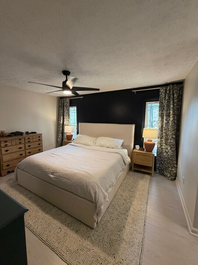 Building Photo - 7031 Darnell St