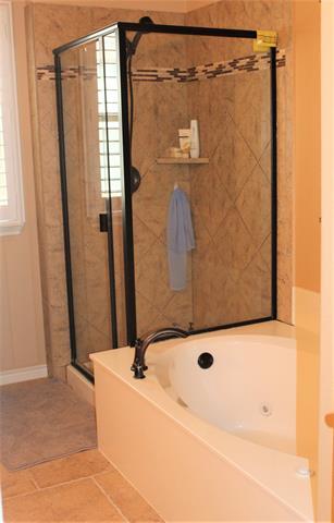 Building Photo - 4208 Comanche Dr