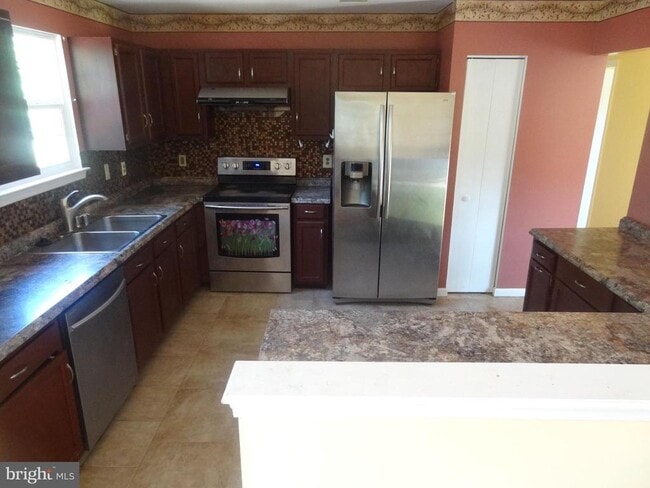 Building Photo - 1511 Pullman Dr