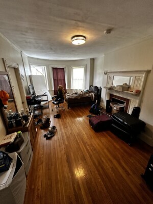 Building Photo - 910 Beacon St