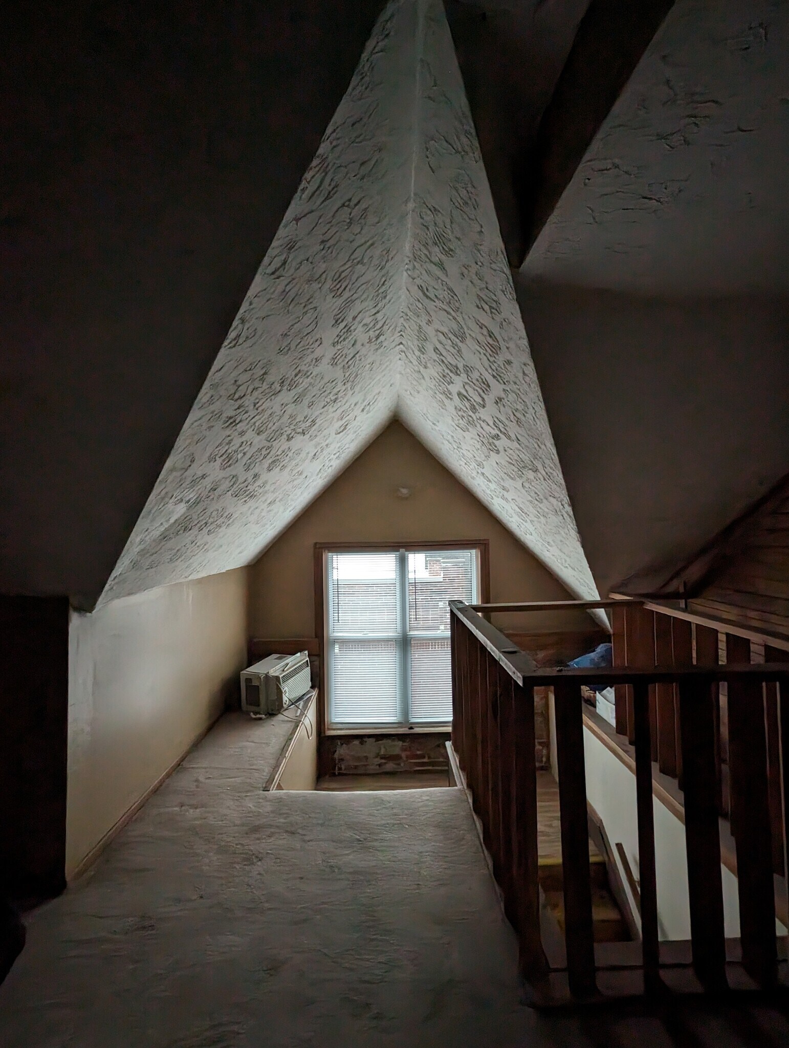 Third floor - 798 Oak St
