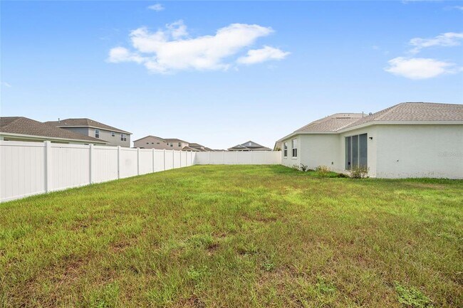 Building Photo - 6175 SW 74th Ct