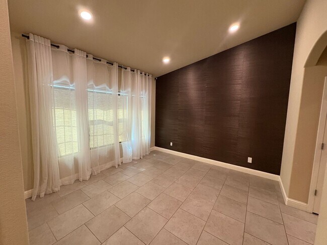 Building Photo - Lennar built home, coming soon!