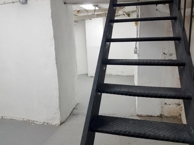 Interior Photo 3 - 212 E 122nd St
