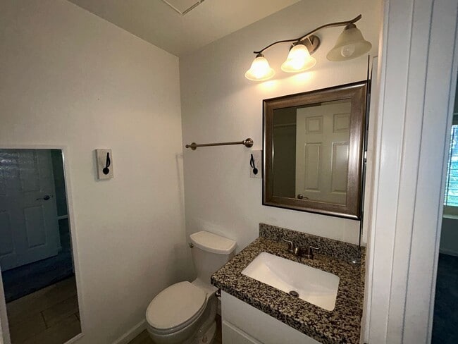 Building Photo - 9831 S 48th Way