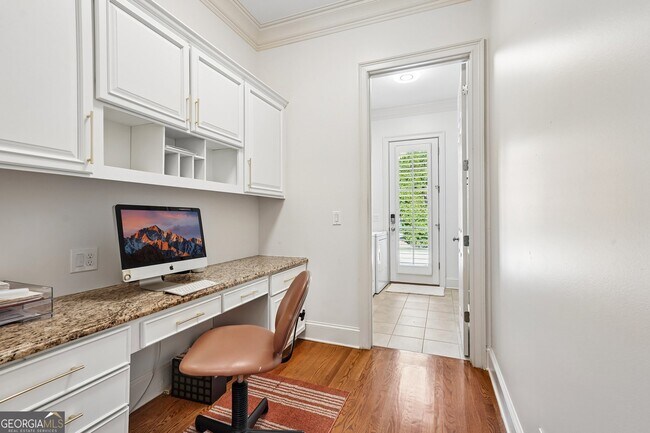 Building Photo - 103 Century Park Pl