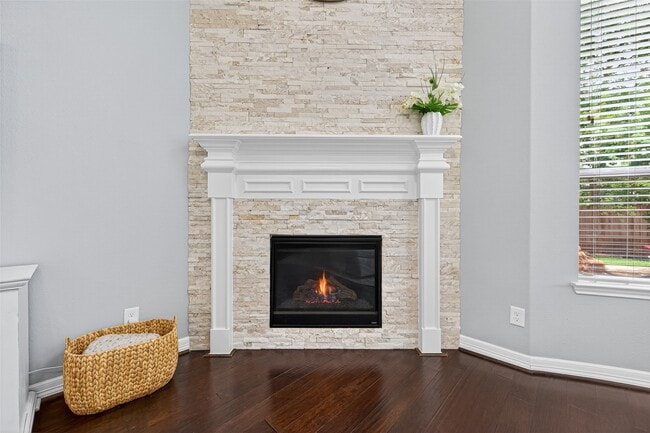 Building Photo - 6854 Adrienne Arbor Dr
