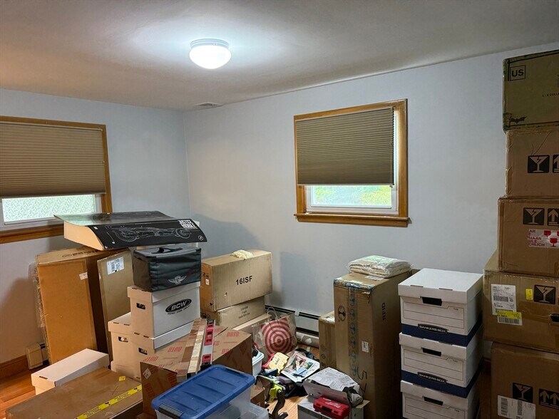 Building Photo - 48 Spy Pond Ln