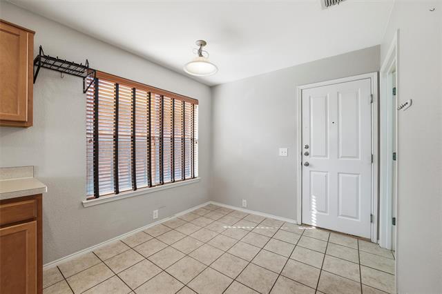 Building Photo - 10404 Nettie St