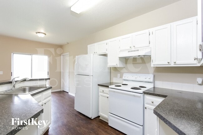 Building Photo - 2598 N Biscayne Dr