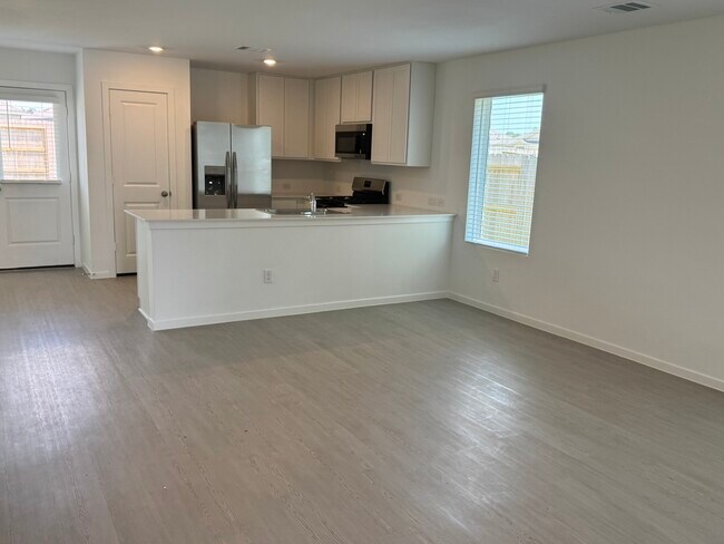 Building Photo - 31504 Casamari Dr
