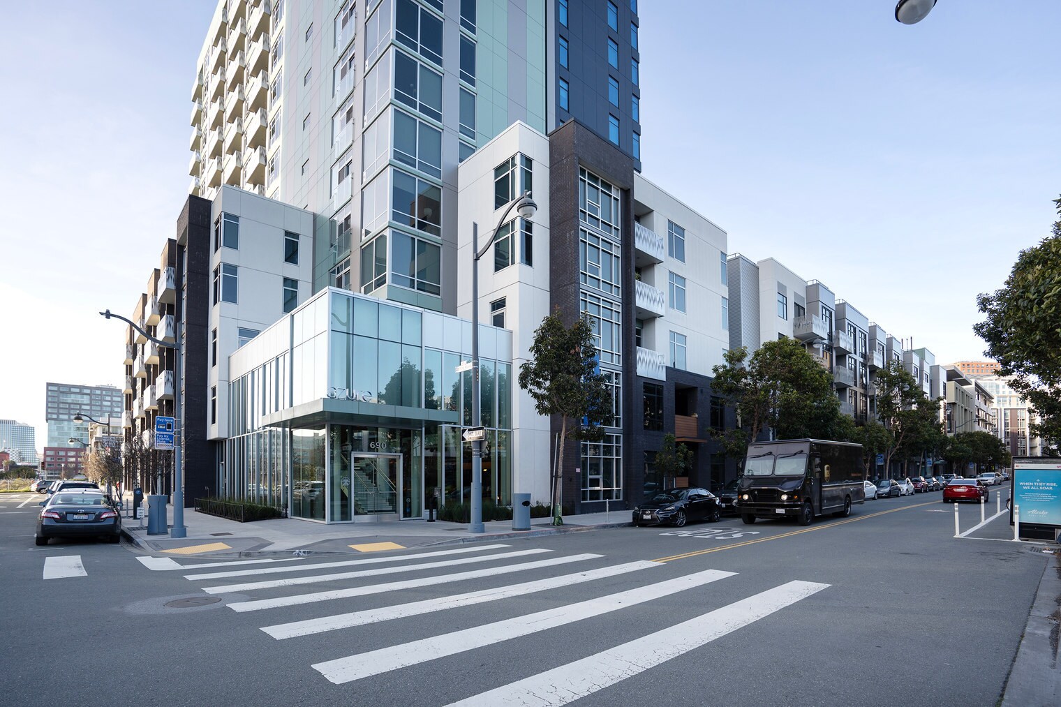 Building Photo - 690 Long Bridge St