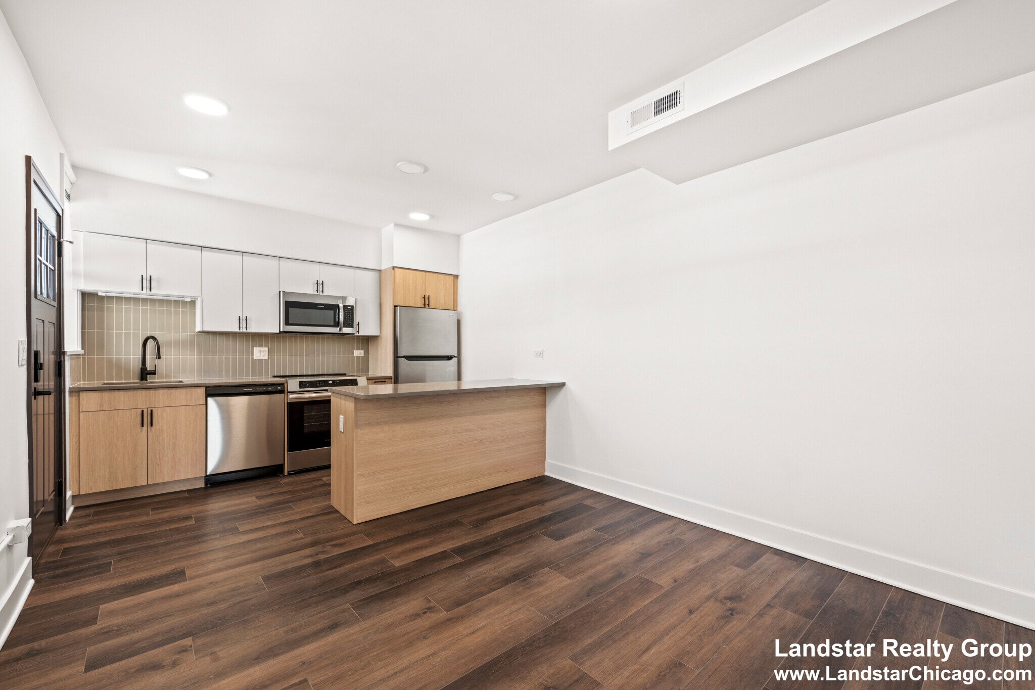 Building Photo - 1241 Chicago Ave